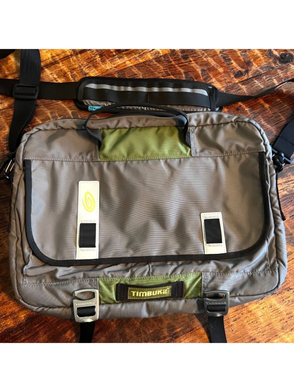 Timbuk2 Gray & Green Laptop Messenger Bag Multiple Compartments